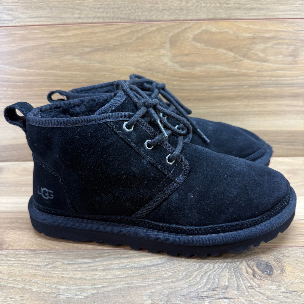 UGG Neumel Chukka Boot Womens 8 Black Suede Sherpa Fur Cozy Gorpcore Outdoor